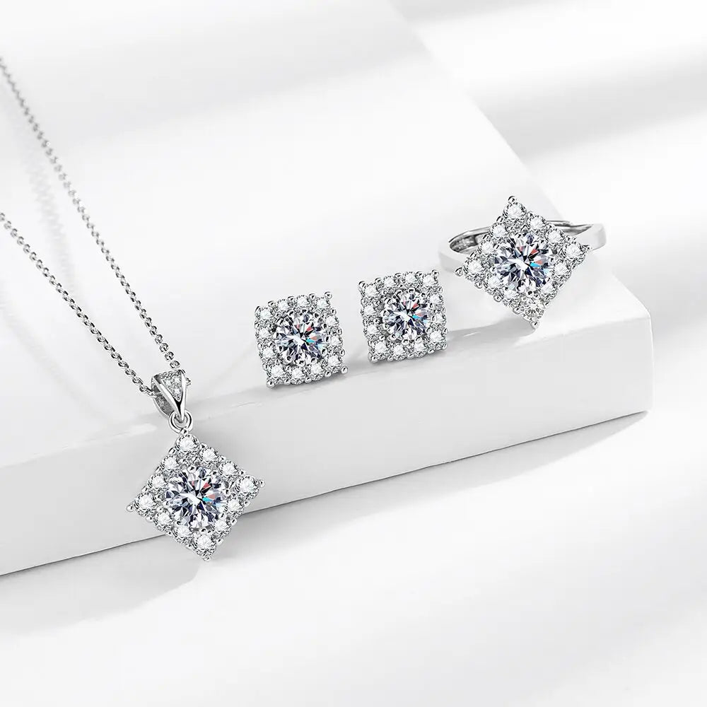 Luxury Shiny Clover Earrings for Women